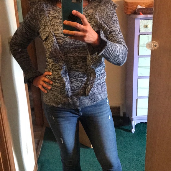 evelyn taylor Sweaters - Evelyn Taylor ruffled sweater